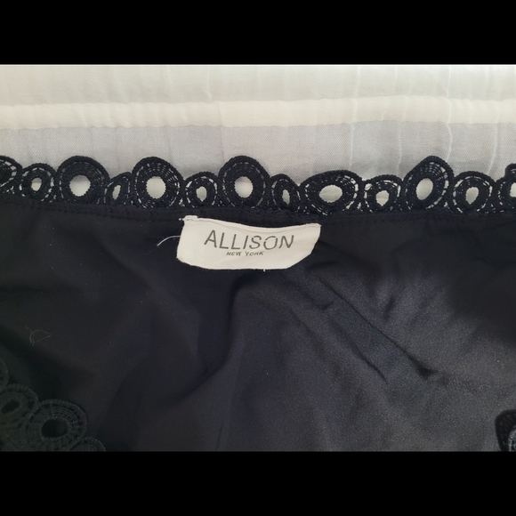 Allison New York Dress. Black. Size L - Picture 6 of 10